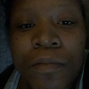 Meet your Posher, Travisha